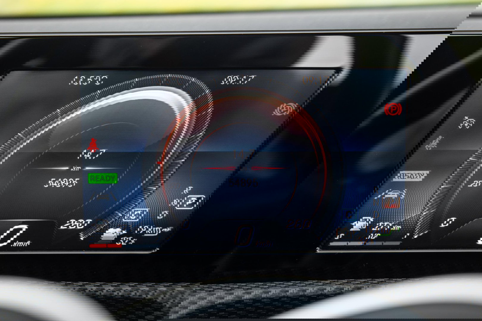 Mercedes-Benz A-Klasse 250 e Business Line CARPLAY / LEER / CAMERA / CRUISE CONTROLE / DEALER ONDERHOUDEN