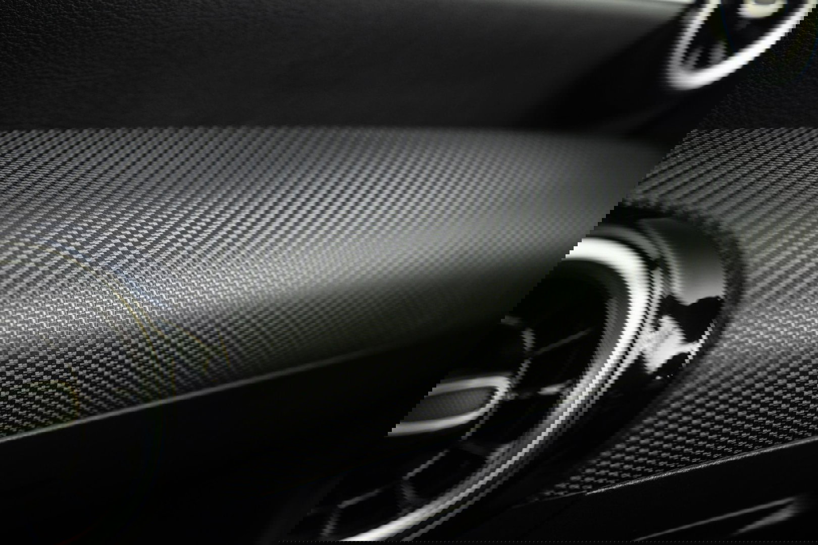 Mercedes-Benz A-Klasse 250 e Business Line CARPLAY / LEER / CAMERA / CRUISE CONTROLE / DEALER ONDERHOUDEN