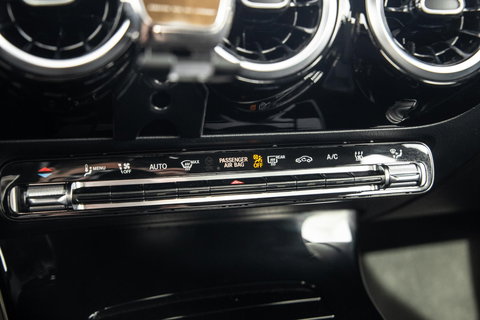 Mercedes-Benz A-Klasse 250 e Business Line CARPLAY / LEER / CAMERA / CRUISE CONTROLE / DEALER ONDERHOUDEN