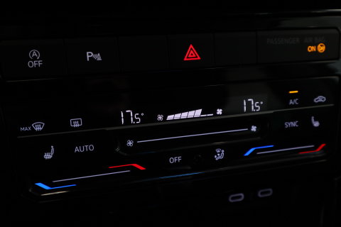 Volkswagen T-Cross 1.0 TSI Style Navigatie Full-led Adaptive-Cruise 24 Maanden garantie* (Vraag naar de voorwaarden)