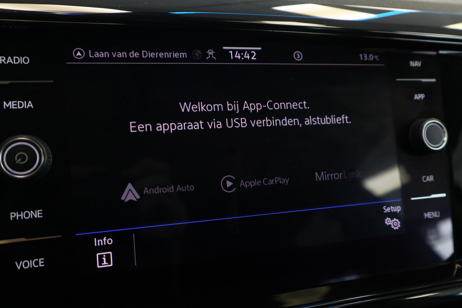 Volkswagen T-Cross 1.0 TSI Style Navigatie Full-led Adaptive-Cruise 24 Maanden garantie* (Vraag naar de voorwaarden)