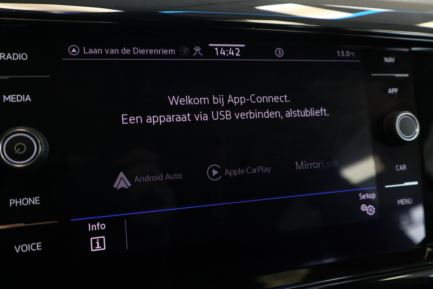 Volkswagen T-Cross 1.0 TSI Style Navigatie Full-led Adaptive-Cruise 24 Maanden garantie* (Vraag naar de voorwaarden)