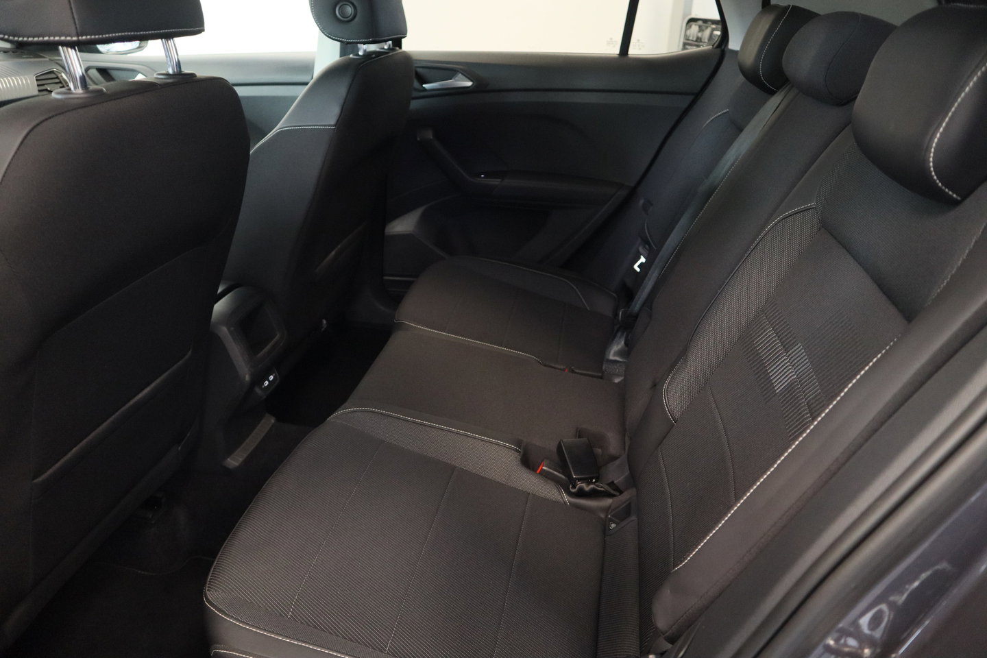 Volkswagen T-Cross 1.0 TSI Style Navigatie Full-led Adaptive-Cruise 24 Maanden garantie* (Vraag naar de voorwaarden)