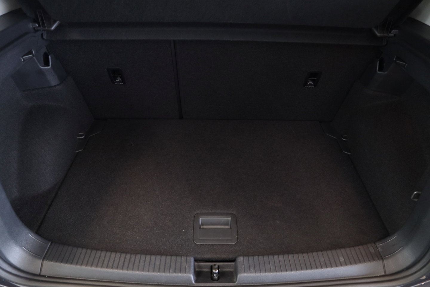Volkswagen T-Cross 1.0 TSI Style Navigatie Full-led Adaptive-Cruise 24 Maanden garantie* (Vraag naar de voorwaarden)