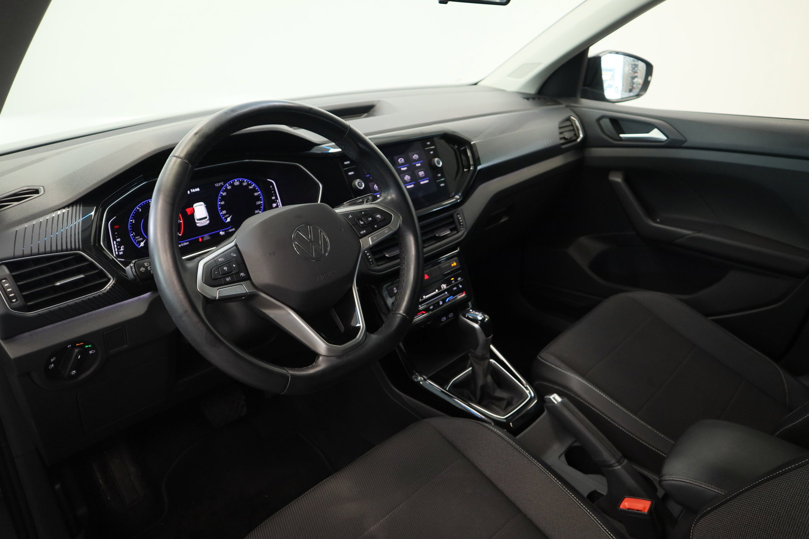Volkswagen T-Cross 1.0 TSI Style Navigatie Full-led Adaptive-Cruise 24 Maanden garantie* (Vraag naar de voorwaarden)