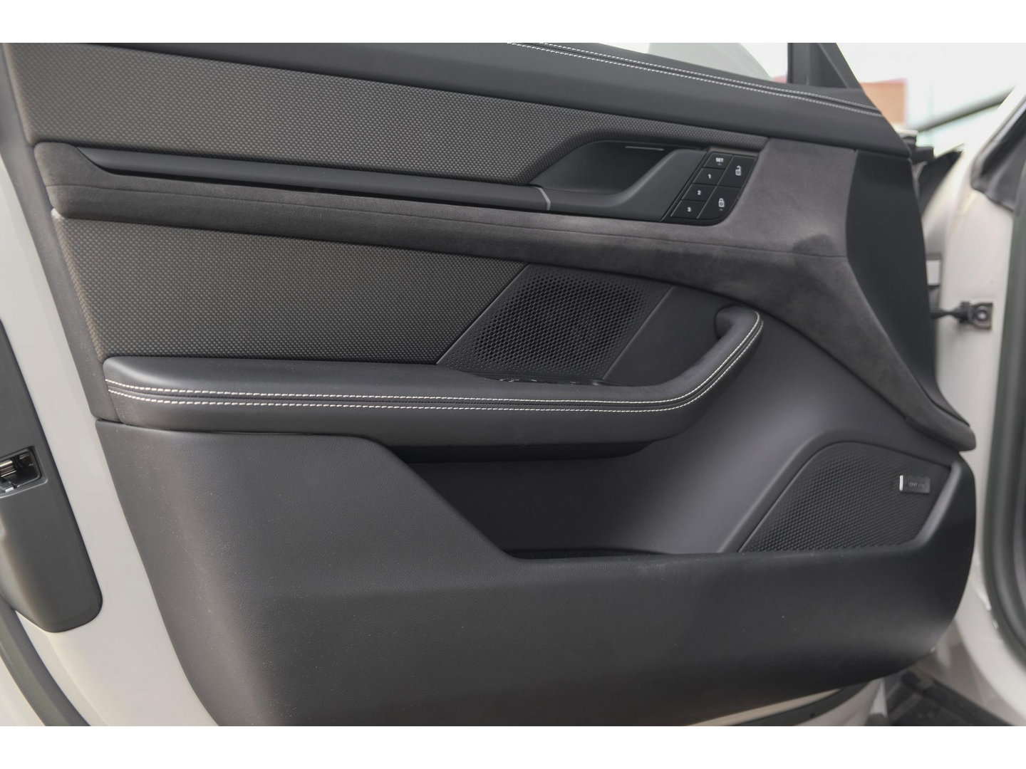 Porsche Taycan Sport Turismo GTS 598pk 93 kWh Panoramadak *SOH 93%* *incl BTW* Bijrijdersdisplay Rear seat entertainment Head-up Bose NLauto 1e Eigenaar