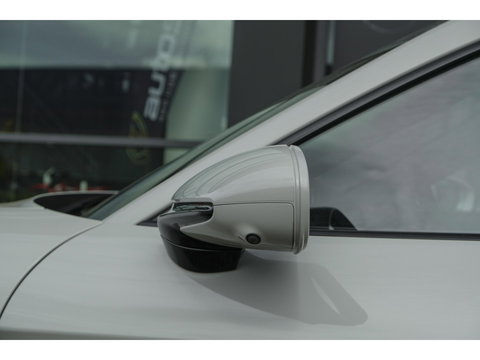 Porsche Taycan Sport Turismo GTS 598pk 93 kWh Panoramadak *SOH 93%* *incl BTW* Bijrijdersdisplay Rear seat entertainment Head-up Bose NLauto 1e Eigenaar