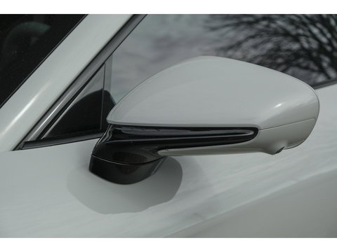 Porsche Taycan Sport Turismo GTS 598pk 93 kWh Panoramadak *SOH 93%* *incl BTW* Bijrijdersdisplay Rear seat entertainment Head-up Bose NLauto 1e Eigenaar