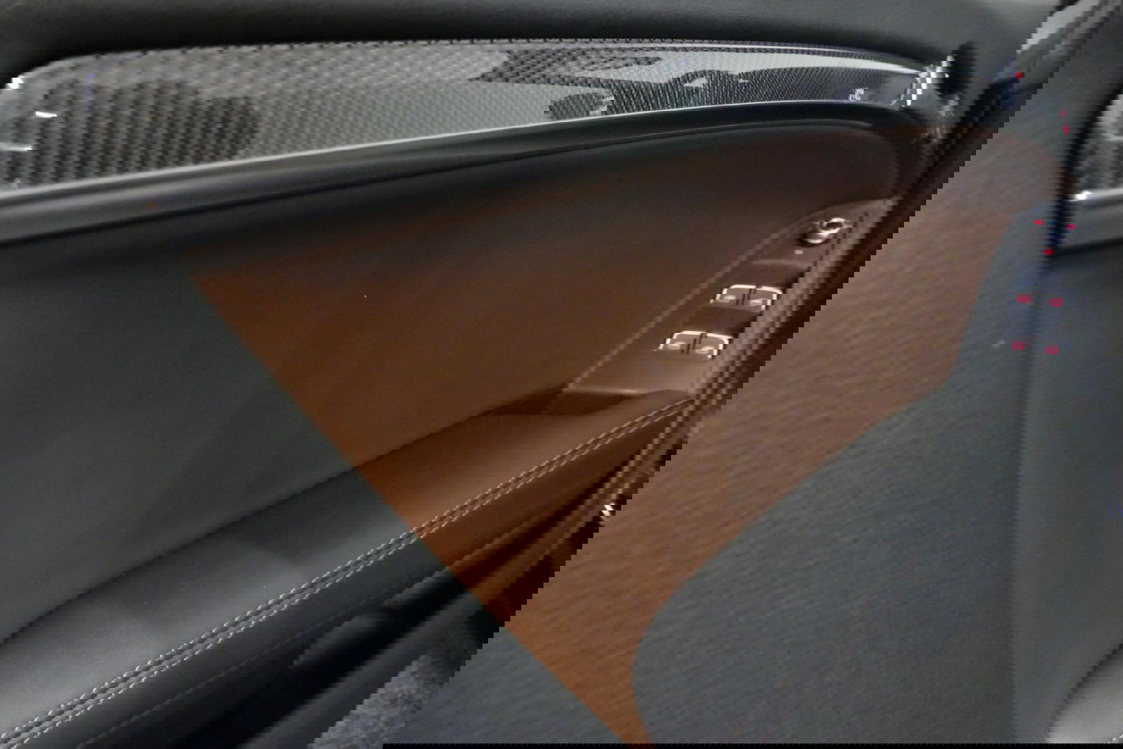 Audi S5 Cabriolet 3.0 TFSI quattro Pro Line / S Sportstoelen / Carbon interieur / Elektr. verstelbare voorstoelen (links met memory) / Bi-xenon verlichting / Magnetic Ride / Bang & Olufsen Sound System / Stoelverwarming / Luxe lederen bekleding / Navigatie / Clim