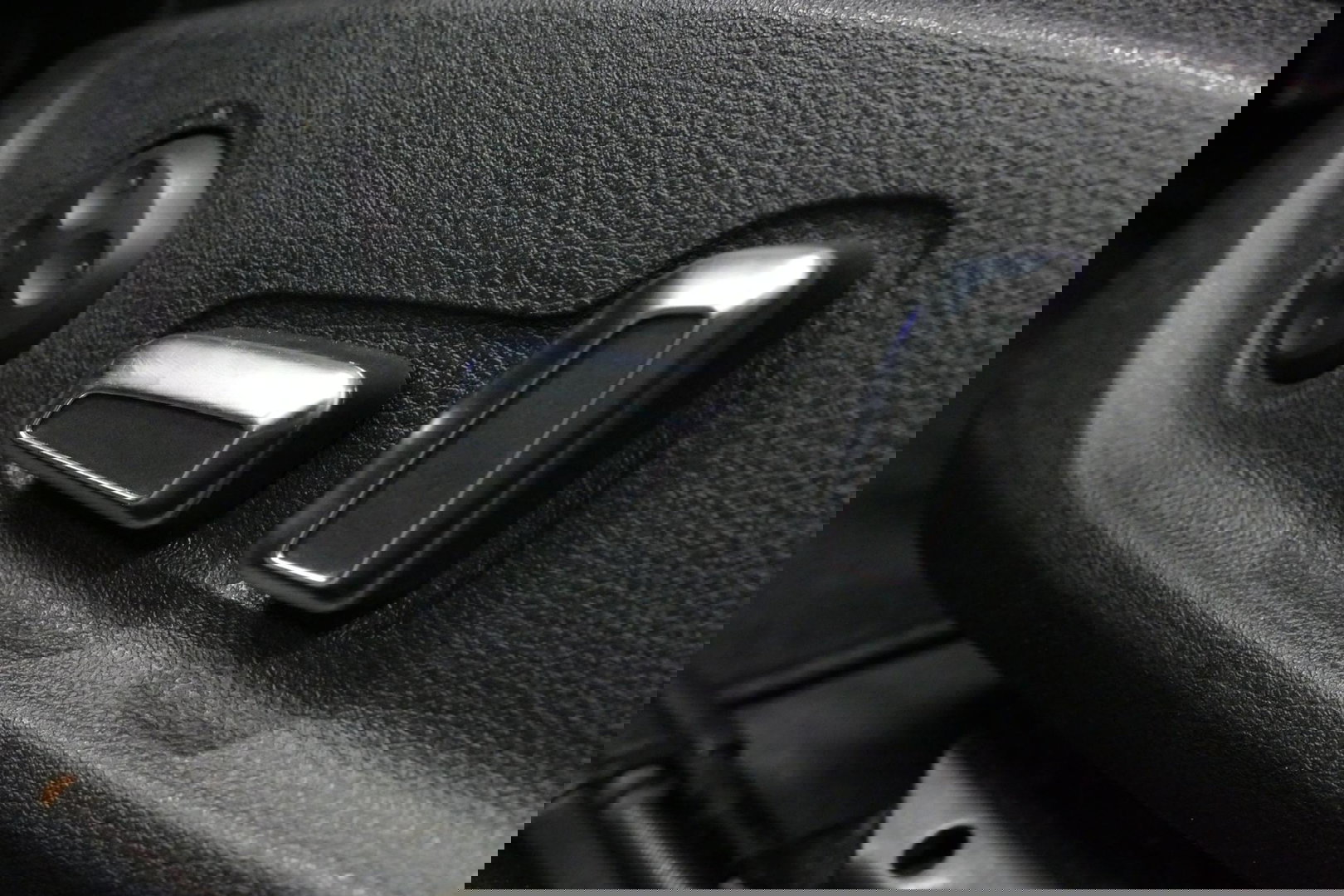 Audi S5 Cabriolet 3.0 TFSI quattro Pro Line / S Sportstoelen / Carbon interieur / Elektr. verstelbare voorstoelen (links met memory) / Bi-xenon verlichting / Magnetic Ride / Bang & Olufsen Sound System / Stoelverwarming / Luxe lederen bekleding / Navigatie / Clim