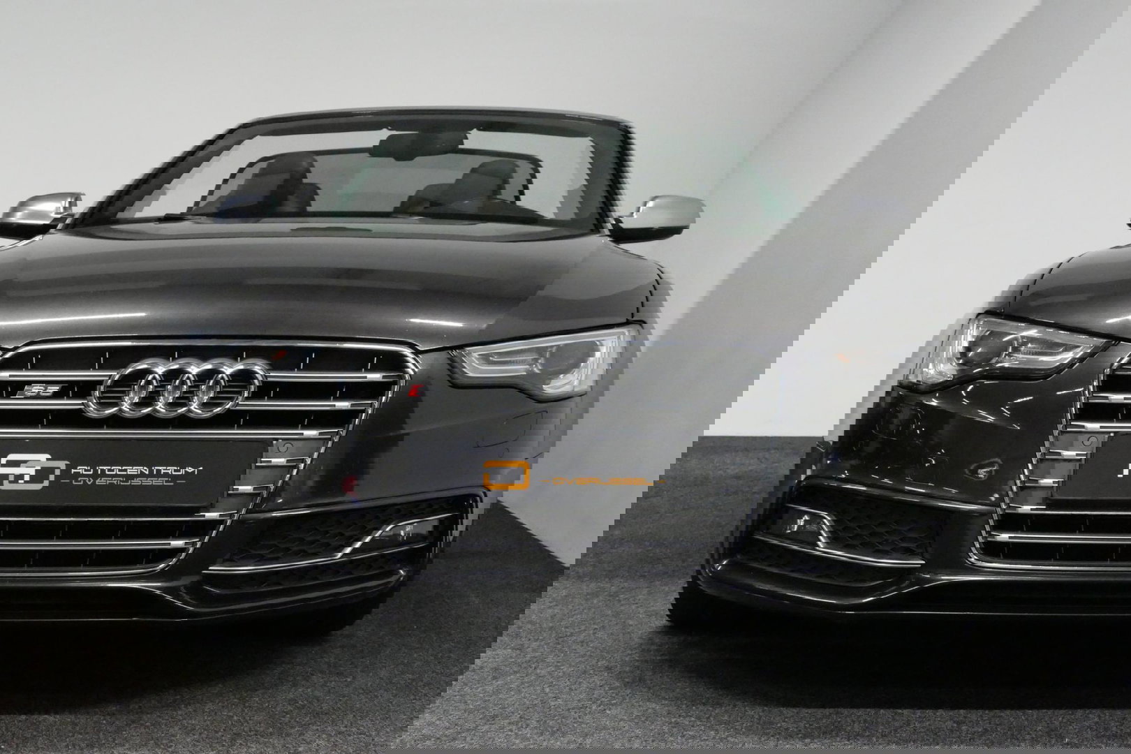 Audi S5 Cabriolet 3.0 TFSI quattro Pro Line / S Sportstoelen / Carbon interieur / Elektr. verstelbare voorstoelen (links met memory) / Bi-xenon verlichting / Magnetic Ride / Bang & Olufsen Sound System / Stoelverwarming / Luxe lederen bekleding / Navigatie / Clim