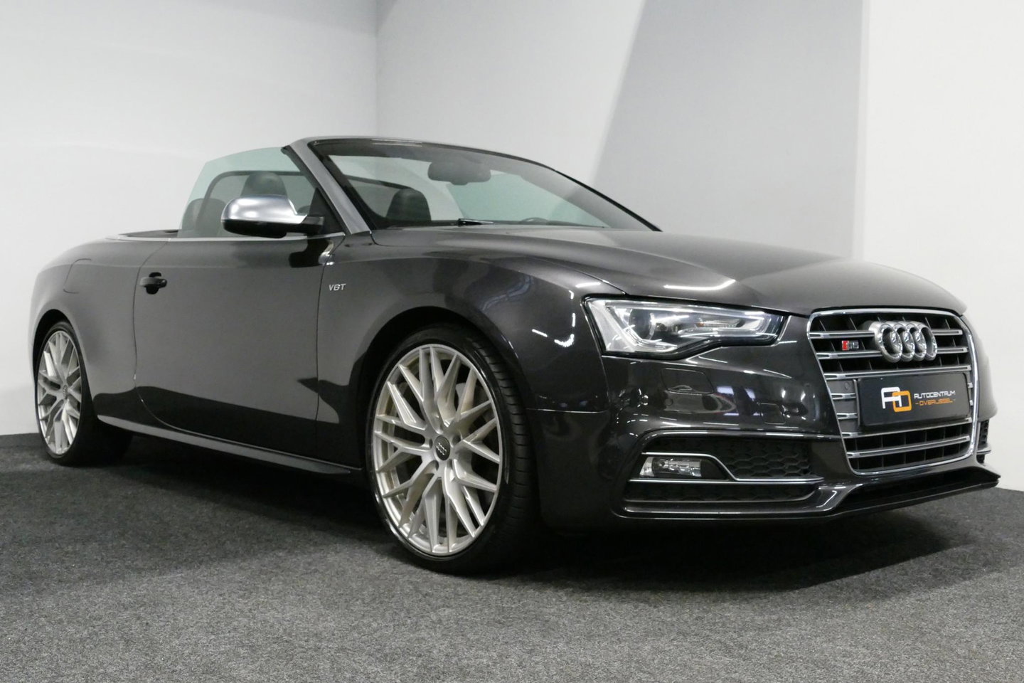 Audi S5 Cabriolet 3.0 TFSI quattro Pro Line / S Sportstoelen / Carbon interieur / Elektr. verstelbare voorstoelen (links met memory) / Bi-xenon verlichting / Magnetic Ride / Bang & Olufsen Sound System / Stoelverwarming / Luxe lederen bekleding / Navigatie / Clim