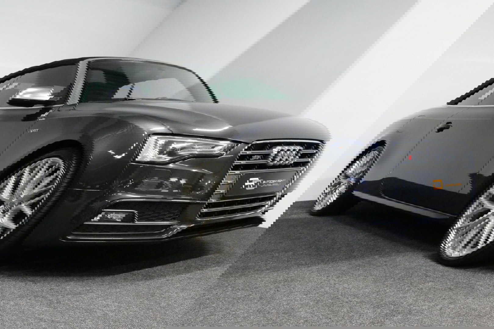 Audi S5 Cabriolet 3.0 TFSI quattro Pro Line / S Sportstoelen / Carbon interieur / Elektr. verstelbare voorstoelen (links met memory) / Bi-xenon verlichting / Magnetic Ride / Bang & Olufsen Sound System / Stoelverwarming / Luxe lederen bekleding / Navigatie / Clim