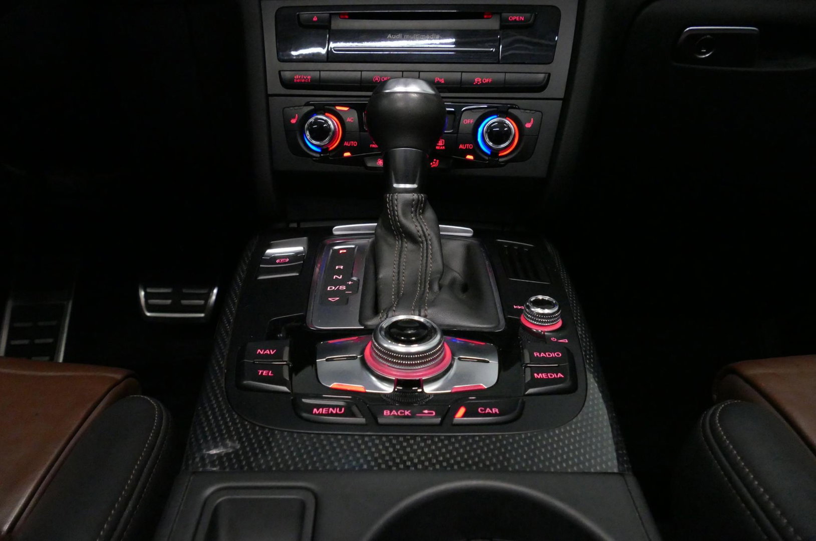 Audi S5 Cabriolet 3.0 TFSI quattro Pro Line / S Sportstoelen / Carbon interieur / Elektr. verstelbare voorstoelen (links met memory) / Bi-xenon verlichting / Magnetic Ride / Bang & Olufsen Sound System / Stoelverwarming / Luxe lederen bekleding / Navigatie / Clim