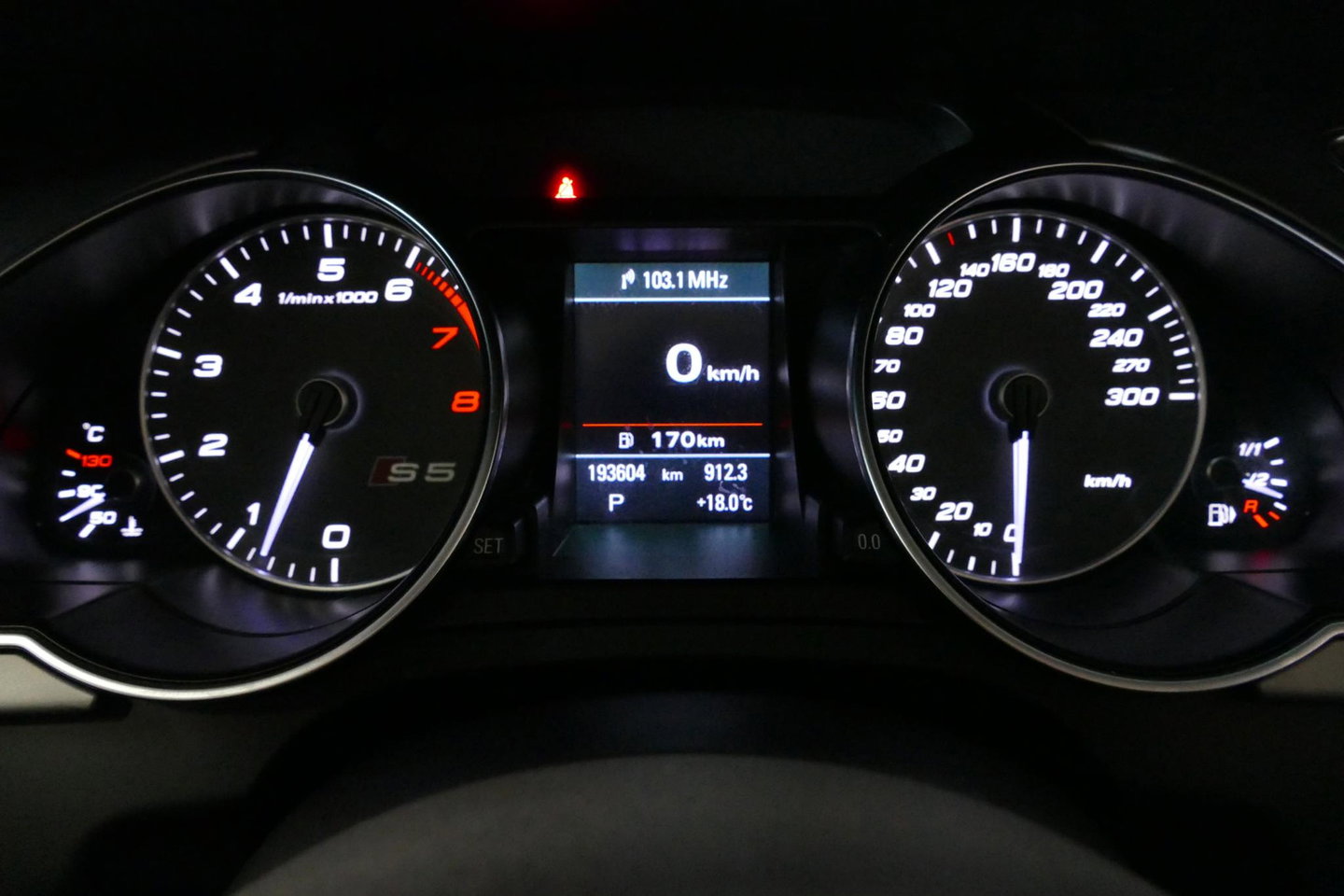 Audi S5 Cabriolet 3.0 TFSI quattro Pro Line / S Sportstoelen / Carbon interieur / Elektr. verstelbare voorstoelen (links met memory) / Bi-xenon verlichting / Magnetic Ride / Bang & Olufsen Sound System / Stoelverwarming / Luxe lederen bekleding / Navigatie / Clim