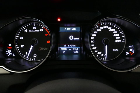 Audi S5 Cabriolet 3.0 TFSI quattro Pro Line / S Sportstoelen / Carbon interieur / Elektr. verstelbare voorstoelen (links met memory) / Bi-xenon verlichting / Magnetic Ride / Bang & Olufsen Sound System / Stoelverwarming / Luxe lederen bekleding / Navigatie / Clim