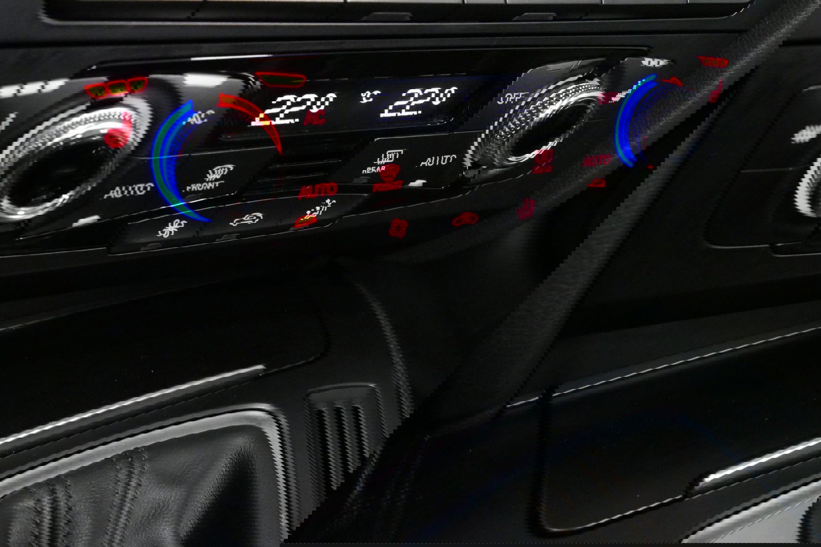 Audi S5 Cabriolet 3.0 TFSI quattro Pro Line / S Sportstoelen / Carbon interieur / Elektr. verstelbare voorstoelen (links met memory) / Bi-xenon verlichting / Magnetic Ride / Bang & Olufsen Sound System / Stoelverwarming / Luxe lederen bekleding / Navigatie / Clim