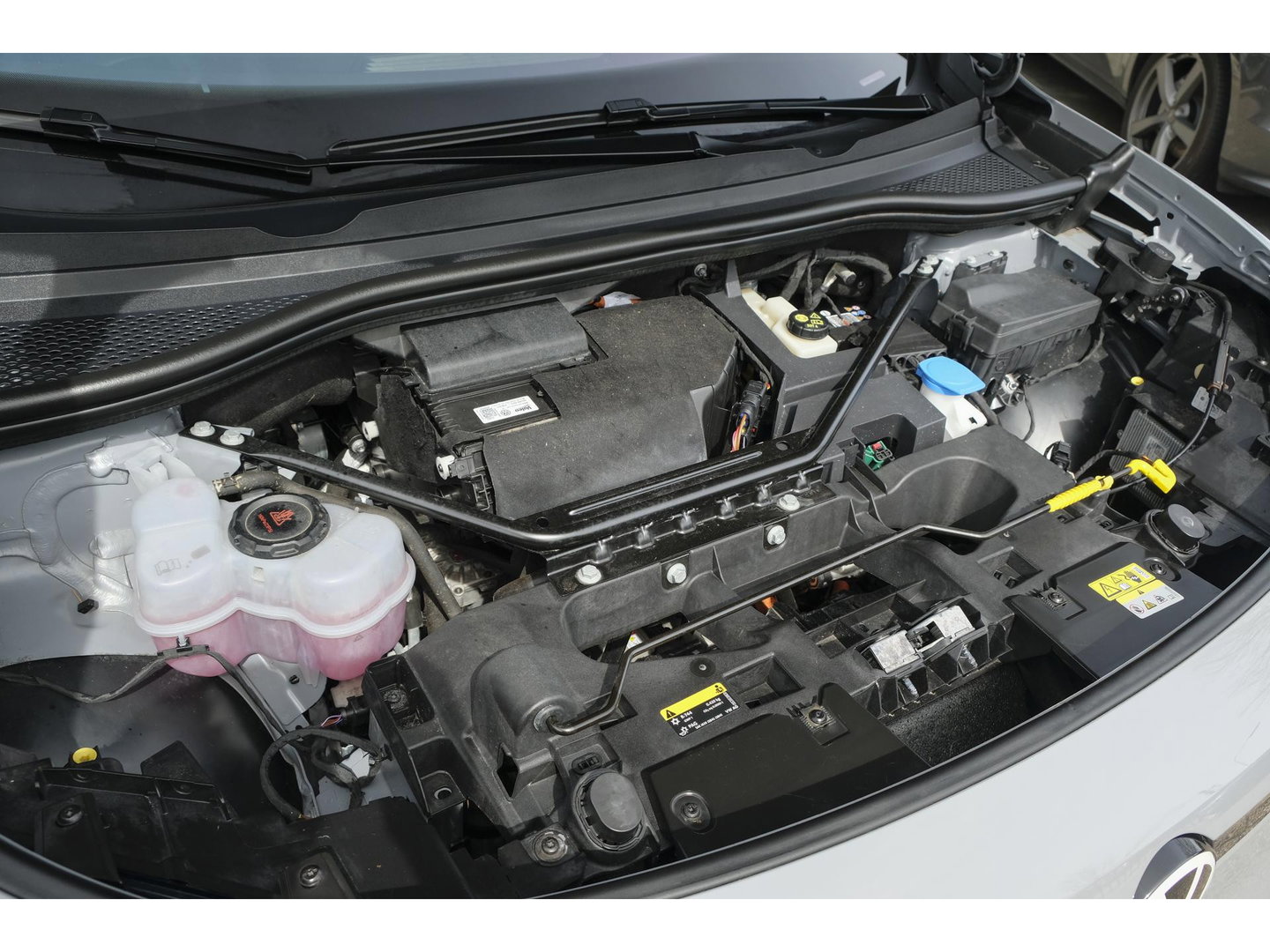 Volkswagen ID.5 GTX 300pk 77 kWh Sportstoelen *SOH 93%* Warmtepomp Trekhaak elektrisch NLauto 1e Eigenaar