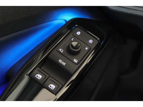 Volkswagen ID.5 GTX 300pk 77 kWh Sportstoelen *SOH 93%* Warmtepomp Trekhaak elektrisch NLauto 1e Eigenaar