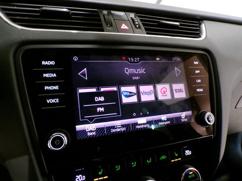 Škoda Octavia Combi 1.0 TSI Greentech Clever Edition "Origineel NL!" Automaat! Apple-Carplay Stoelverwarming Camera Navigatie