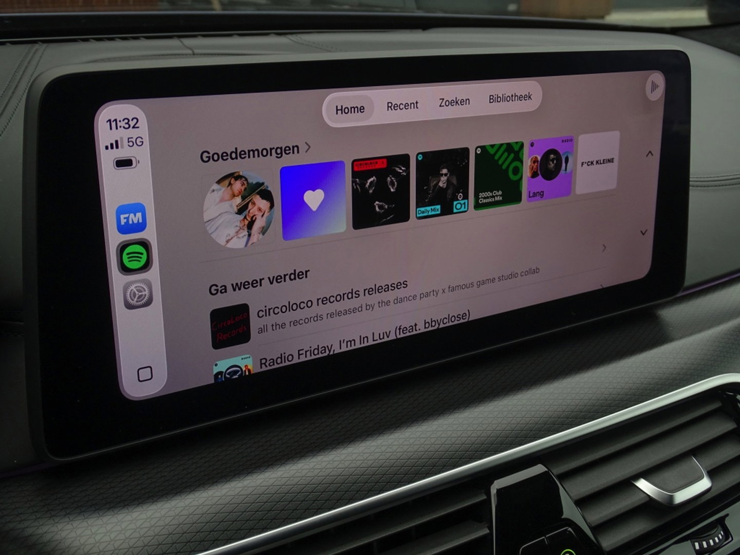 BMW 5 Serie 530e 292PK X-Drive M-Sport / Softclose / Individual / 360° / M-S