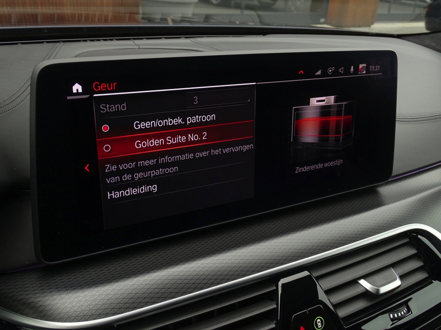 BMW 5 Serie 530e 292PK X-Drive M-Sport / Softclose / Individual / 360° / M-S