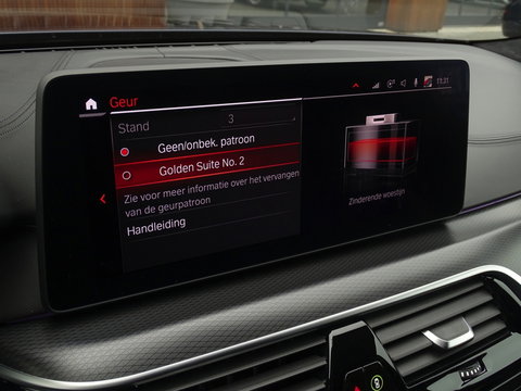 BMW 5 Serie 530e 292PK X-Drive M-Sport / Softclose / Individual / 360° / M-S