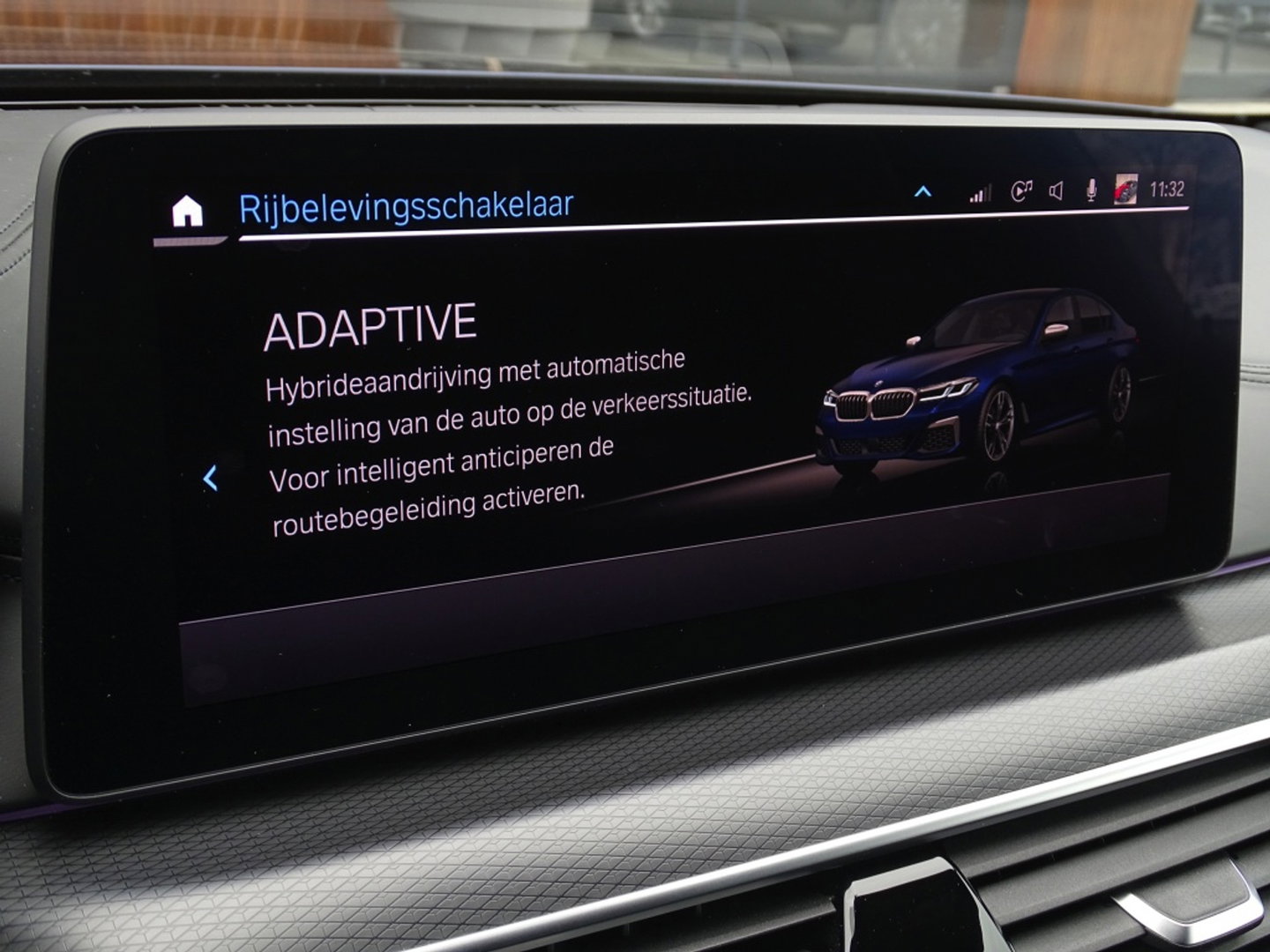 BMW 5 Serie 530e 292PK X-Drive M-Sport / Softclose / Individual / 360° / M-S