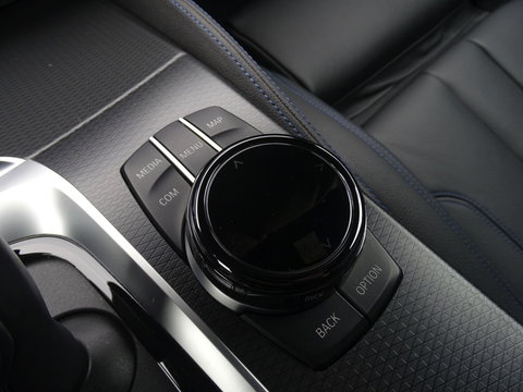 BMW 5 Serie 530e 292PK X-Drive M-Sport / Softclose / Individual / 360° / M-S