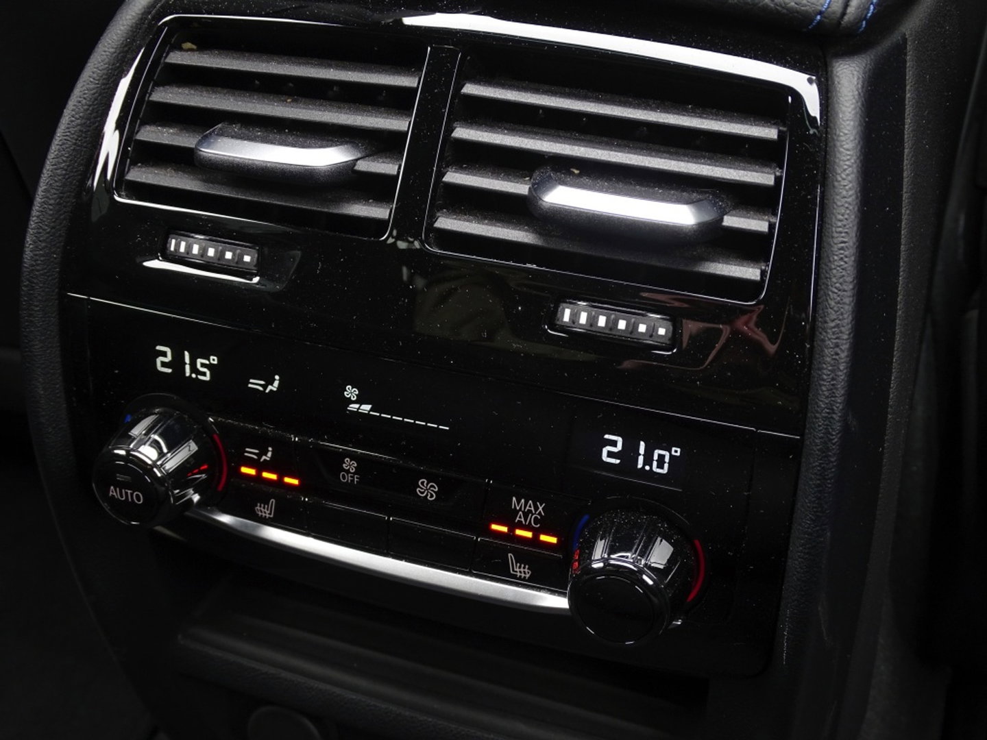 BMW 5 Serie 530e 292PK X-Drive M-Sport / Softclose / Individual / 360° / M-S