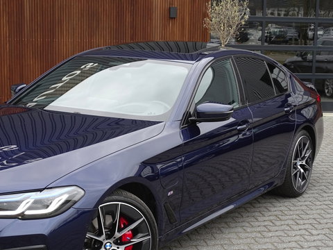BMW 5 Serie 530e 292PK X-Drive M-Sport / Softclose / Individual / 360° / M-S