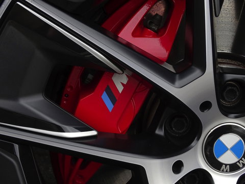 BMW 5 Serie 530e 292PK X-Drive M-Sport / Softclose / Individual / 360° / M-S