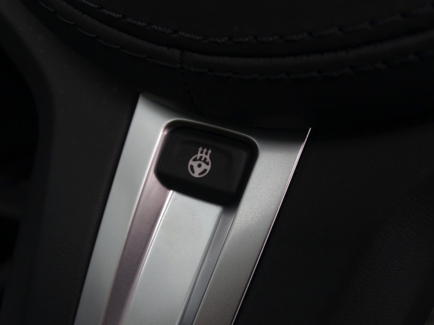 BMW 5 Serie 530e 292PK X-Drive M-Sport / Softclose / Individual / 360° / M-S