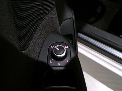 Volkswagen Eos 1.4 TSI Highline 122PK "Origineel NL!" Navigatie Bluetooth Garantie Parkeersensoren Panoramadak Multi-stuur