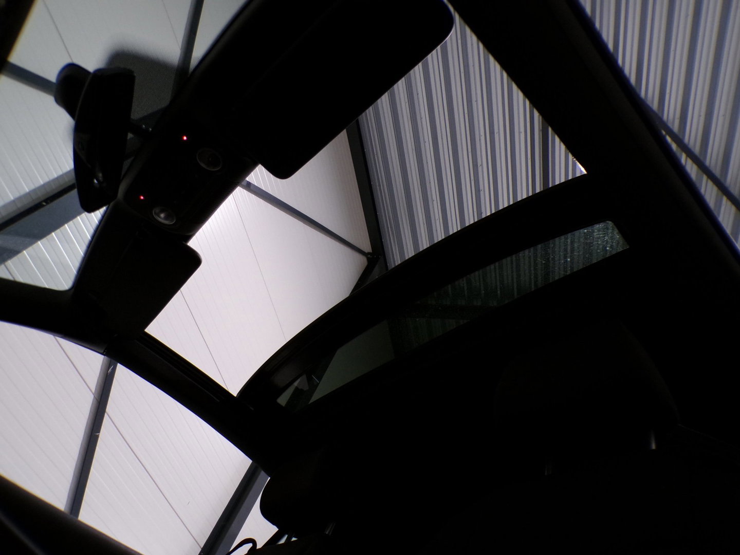 Volkswagen Eos 1.4 TSI Highline 122PK "Origineel NL!" Navigatie Bluetooth Garantie Parkeersensoren Panoramadak Multi-stuur