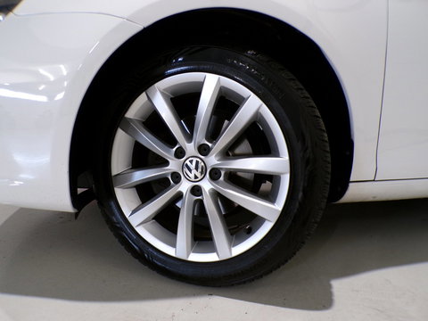 Volkswagen Eos 1.4 TSI Highline 122PK "Origineel NL!" Navigatie Bluetooth Garantie Parkeersensoren Panoramadak Multi-stuur