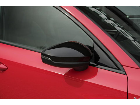 Audi A3 Sportback 35 TFSI 150pk S-Line Edition one Panoramadak B&O Sfeerverlichting Matrix led