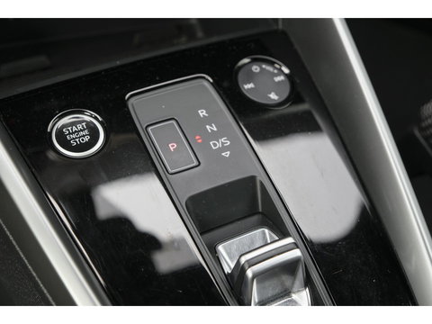Audi A3 Sportback 35 TFSI 150pk S-Line Edition one Panoramadak B&O Sfeerverlichting Matrix led