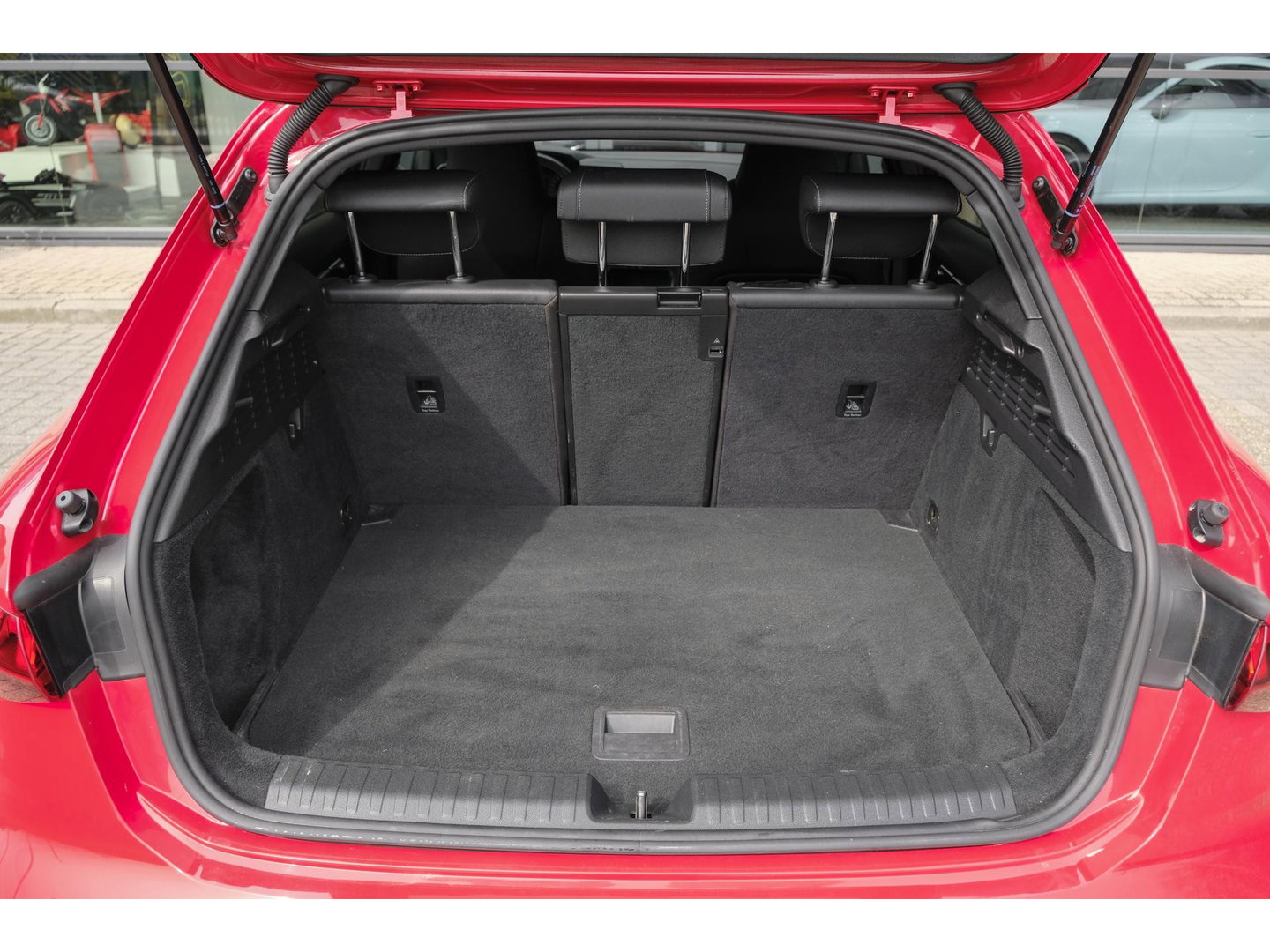 Audi A3 Sportback 35 TFSI 150pk S-Line Edition one Panoramadak B&O Sfeerverlichting Matrix led