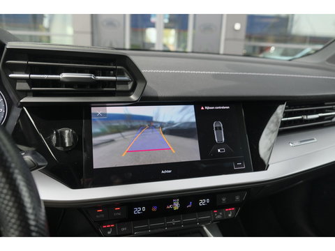 Audi A3 Sportback 35 TFSI 150pk S-Line Edition one Panoramadak B&O Sfeerverlichting Matrix led