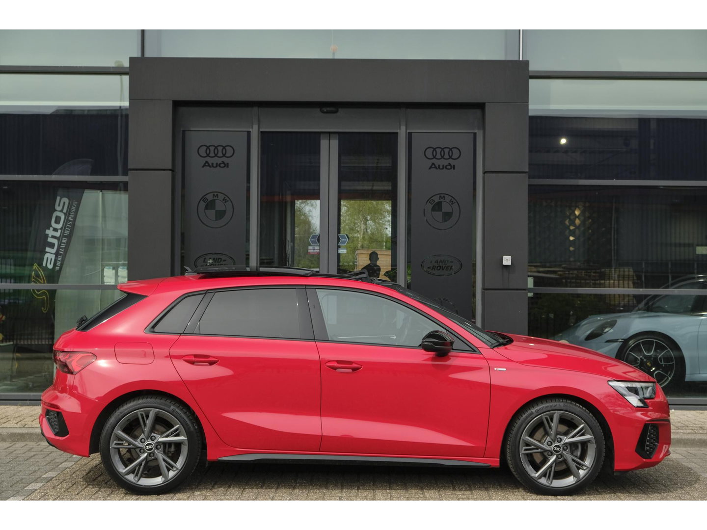 Audi A3 Sportback 35 TFSI 150pk S-Line Edition one Panoramadak B&O Sfeerverlichting Matrix led