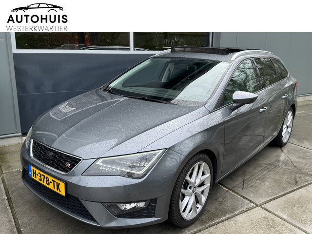 SEAT Leon - ST 1.4 TSI 150pk DSG FR Business Panoramadak Navigatie 18" Velgen Trekhaak
