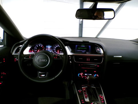 Audi A5 Sportback 2.0 TFSI Quattro 2X S-Line "Origineel NL!" Automaat! Xenon-LED Leer 19"Velgen Navigatie Bluetooth Parkeersenoren