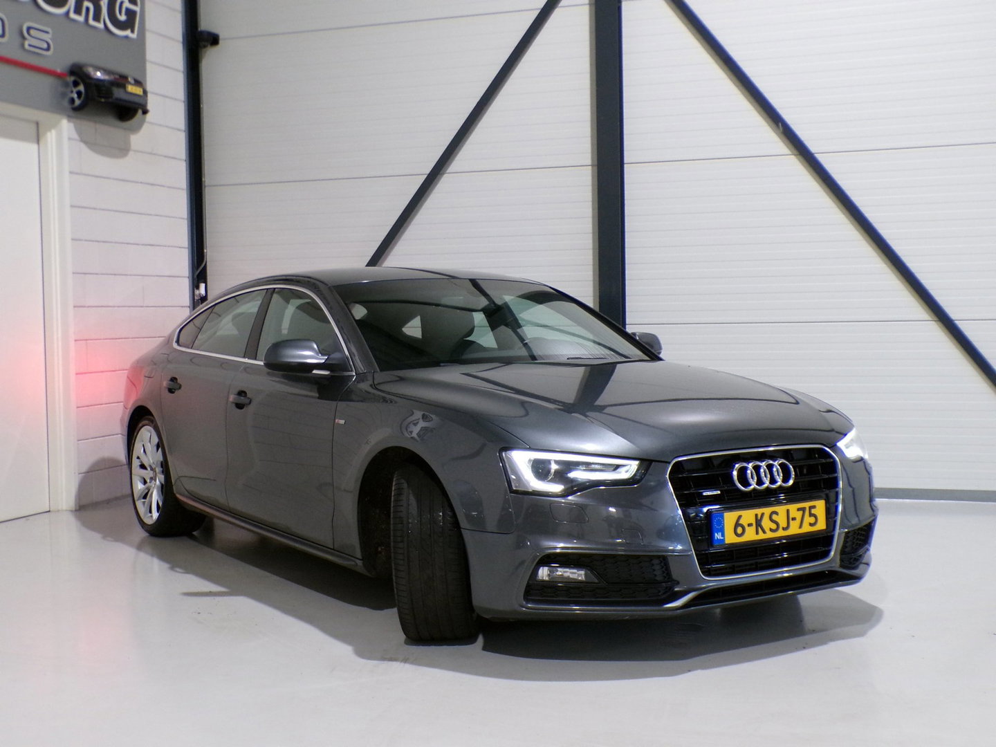 Audi A5 Sportback 2.0 TFSI Quattro 2X S-Line "Origineel NL!" Automaat! Xenon-LED Leer 19"Velgen Navigatie Bluetooth Parkeersenoren
