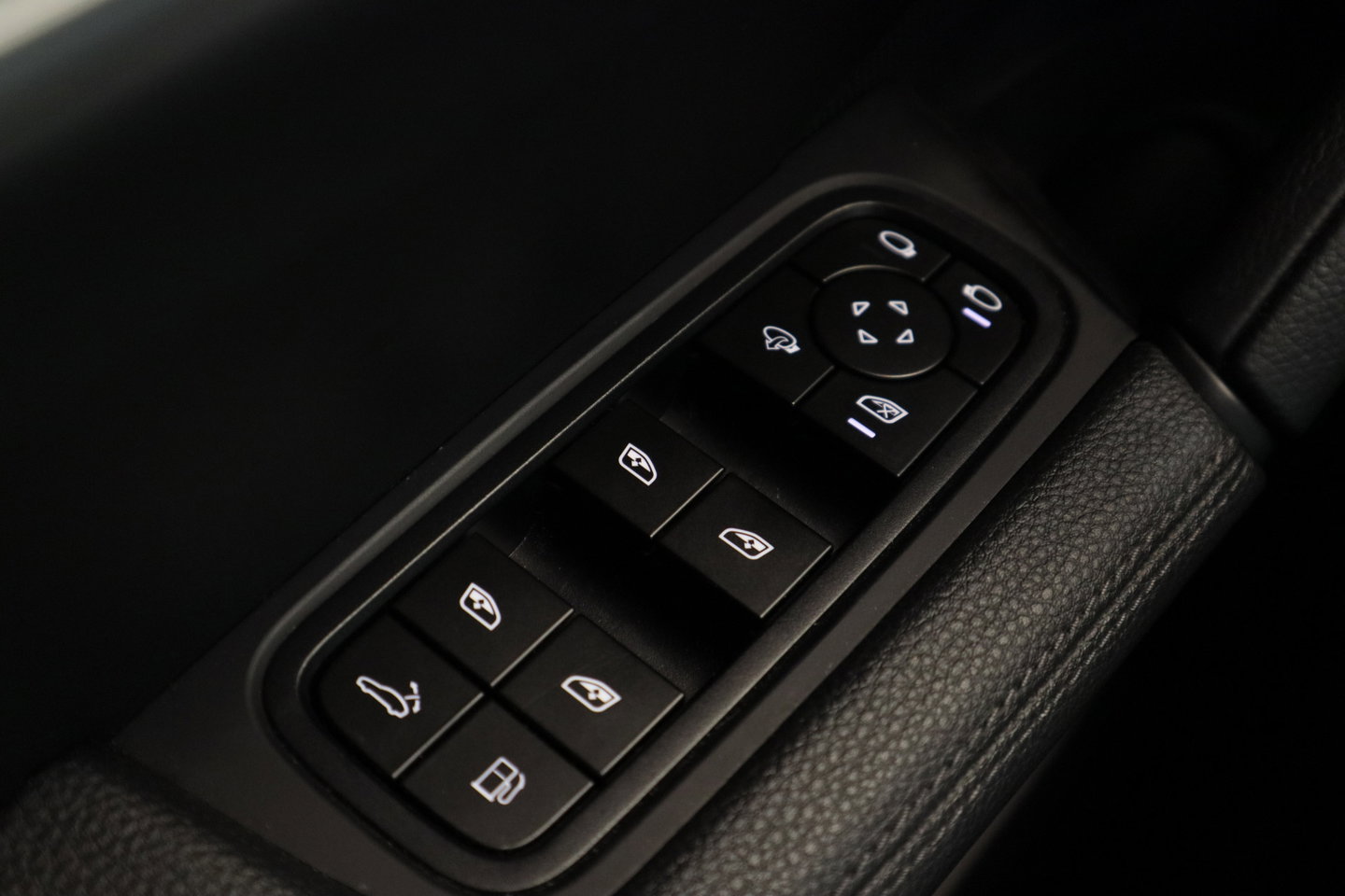 Porsche Cayenne Coupé 3.0 E-Hybrid Sport Chrono Keless Go Memory 24 Maanden garantie* (Vraag naar de voorwaarden)