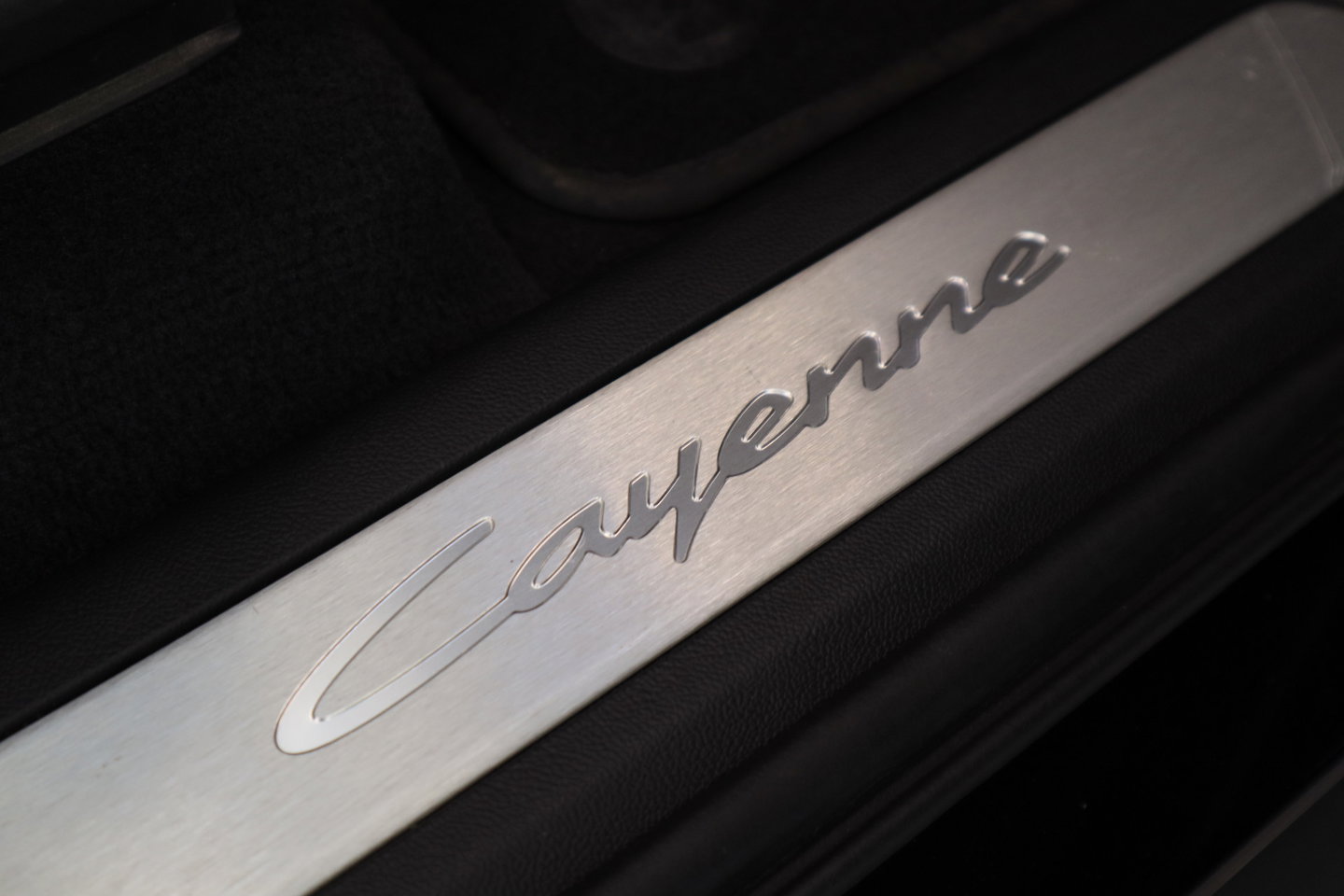 Porsche Cayenne Coupé 3.0 E-Hybrid Sport Chrono Keless Go Memory 24 Maanden garantie* (Vraag naar de voorwaarden)