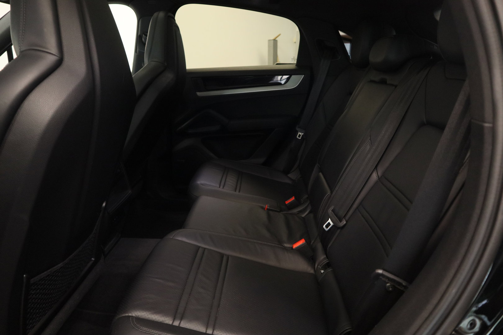 Porsche Cayenne Coupé 3.0 E-Hybrid Sport Chrono Keless Go Memory 24 Maanden garantie* (Vraag naar de voorwaarden)