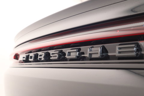 Porsche Cayenne Coupé 3.0 E-Hybrid Sport Chrono Keless Go Memory 24 Maanden garantie* (Vraag naar de voorwaarden)