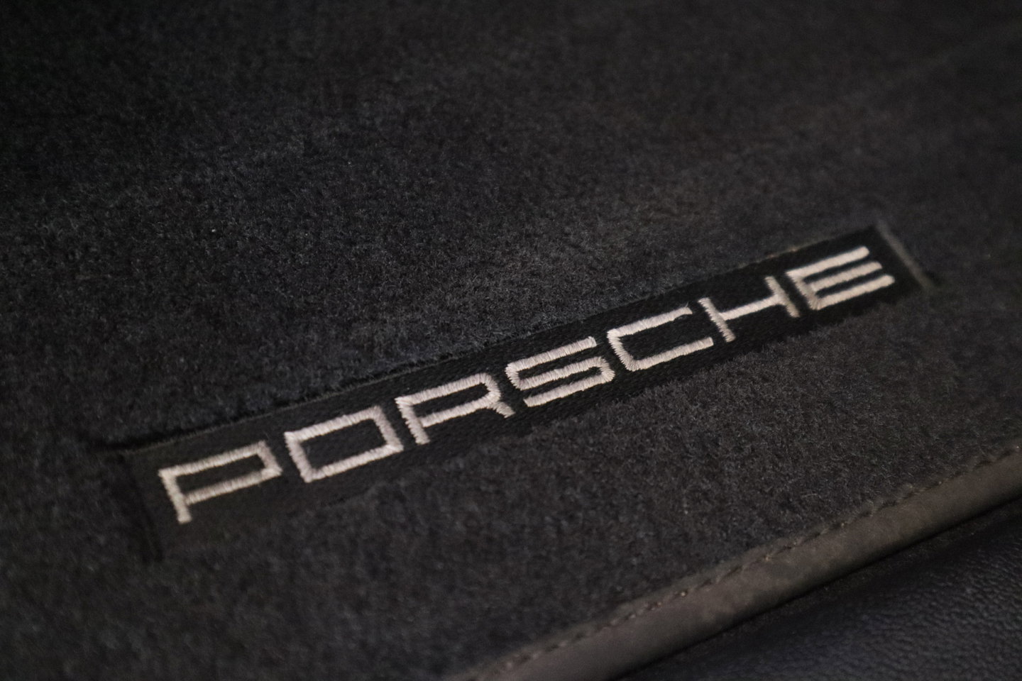 Porsche Cayenne Coupé 3.0 E-Hybrid Sport Chrono Keless Go Memory 24 Maanden garantie* (Vraag naar de voorwaarden)