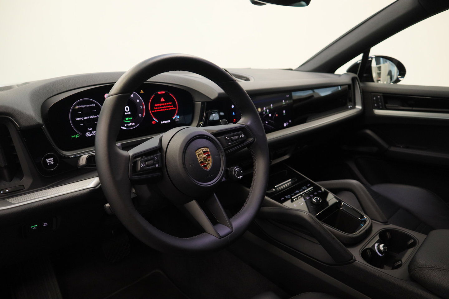 Porsche Cayenne Coupé 3.0 E-Hybrid Sport Chrono Keless Go Memory 24 Maanden garantie* (Vraag naar de voorwaarden)